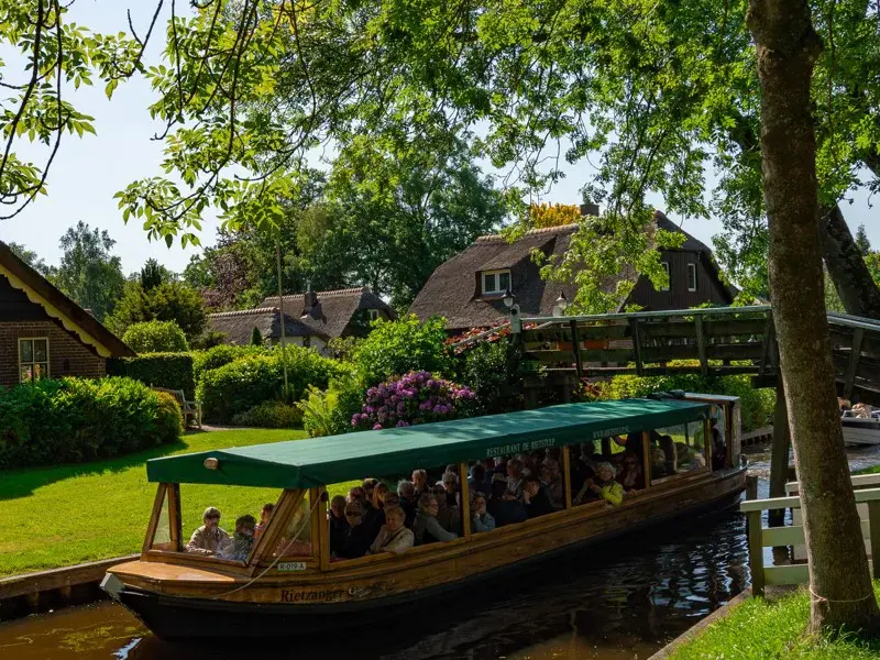 Giethoorn: Giro in barca in evidenza e visita del villaggio